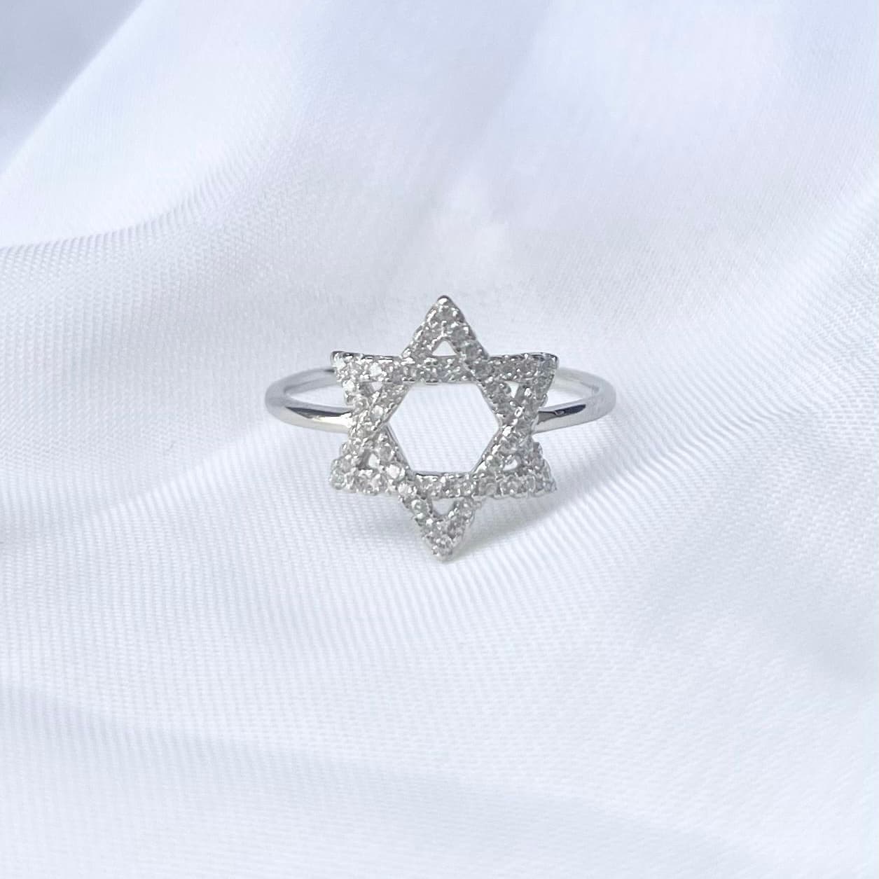 טבעת מגן דוד משובצת