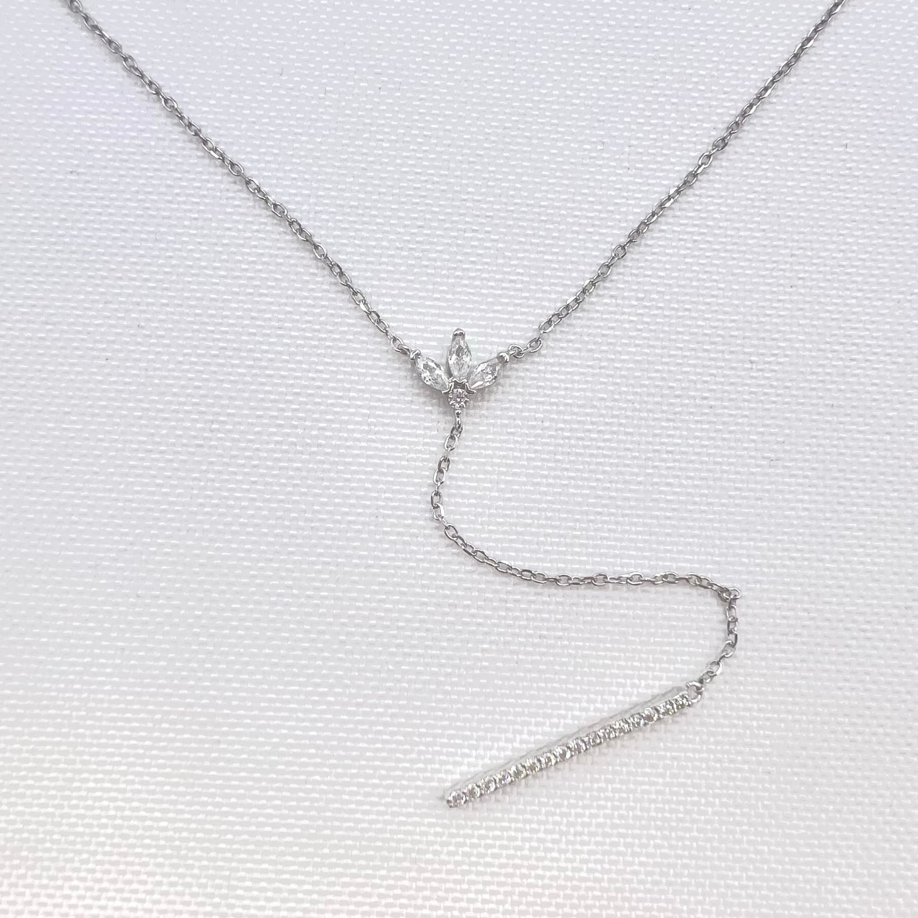 שרשרת עניבה לוטוס