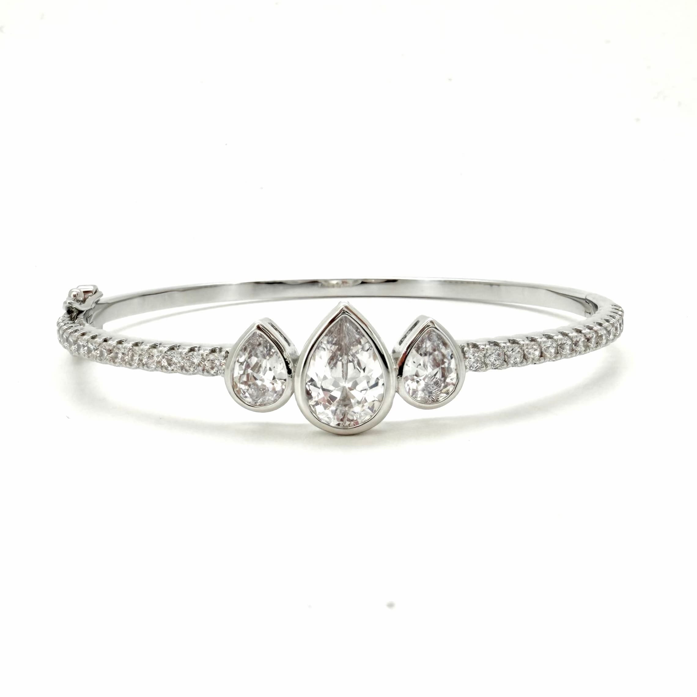 צמיד קשיח משובץ שלוש טיפות 3